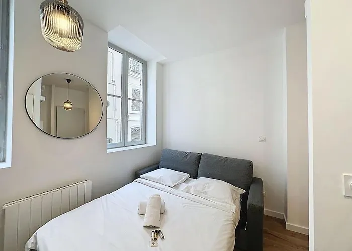 Cosy Studio, Centre Thomassin 3 *